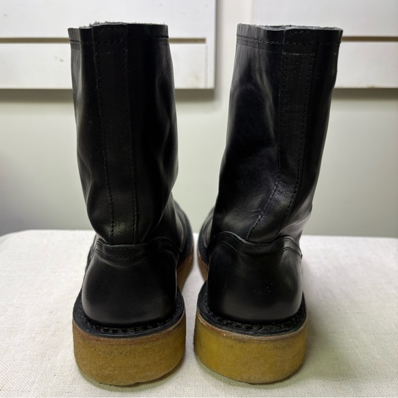 Swedish Hasbeens Black Leather Winter Boots with Crepe Sole - Picture 4 of 11